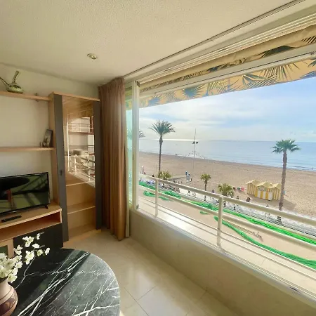 Seafront Luxury Views *